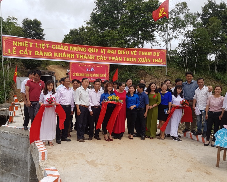 Thôn Xuân Thái, xã Ea Dah khánh thành cầu Nông thôn mới